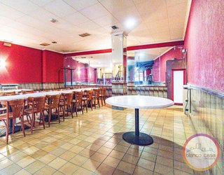 Local comercial en alquiler en Carballo