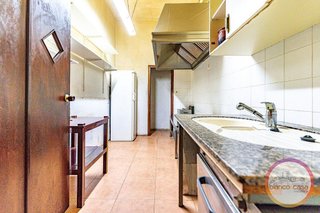 Local comercial en alquiler en Carballo