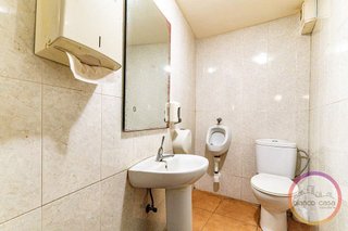 Local comercial en alquiler en Carballo