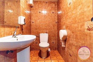 Local comercial en alquiler en Carballo