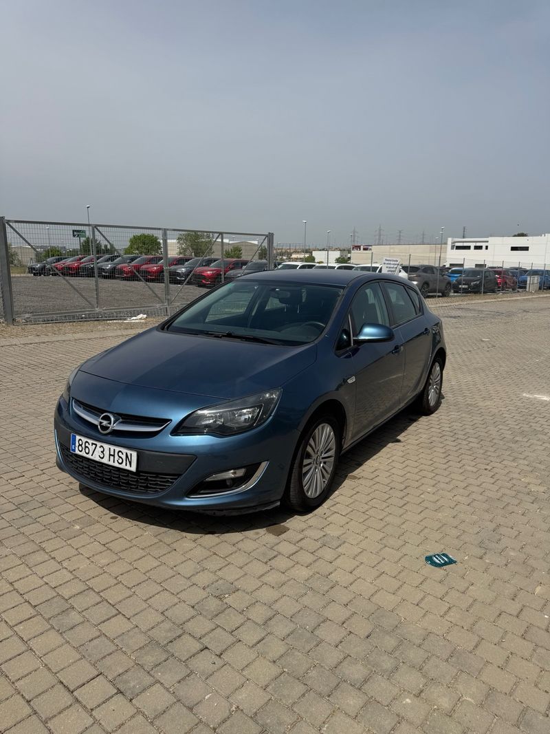 Opel Astra 1.7 CDTI Selective (2012-) 2013