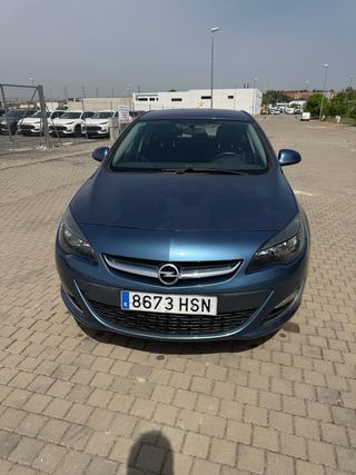 Opel Astra 2013