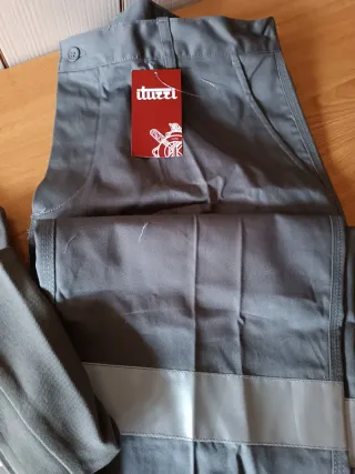 Ropa de trabajo sin estrenar