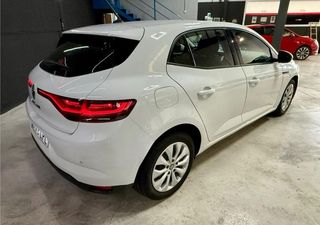 Renault Megane Life (2021) Unico dueño impecable