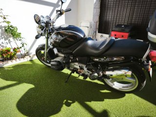 BMW R850R Clásica Negra