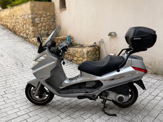 Piaggio X8 250 cc I.E. - Muy cuidada - 1.150€