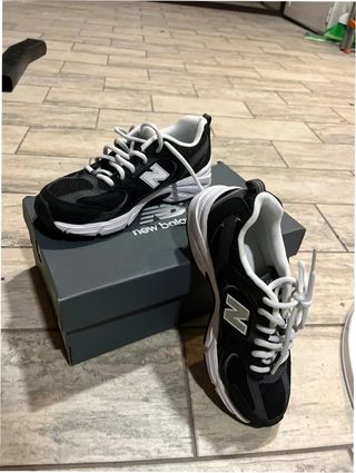 New Balance NB 530 Talla 37 Negro/Blanco
