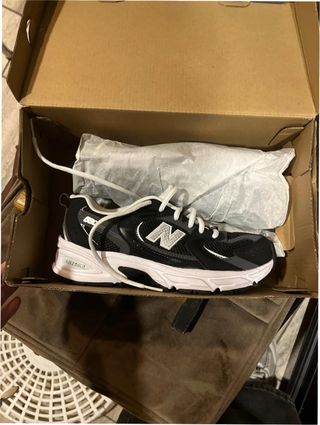 New Balance NB 530 Talla 37 Negro/Blanco