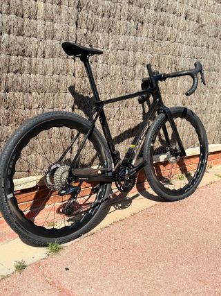 Bicicleta Gravel Basso Palta III Negra