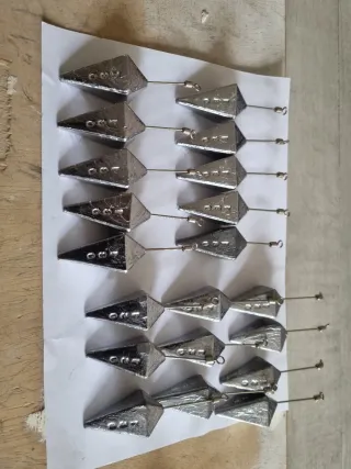 Lote plomos pirámide 150g y 180g