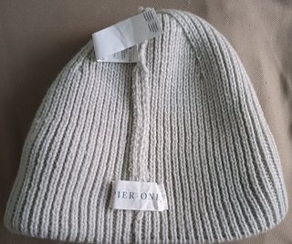 Cappello invernale Pier One Beige Nuovo Mai Usato