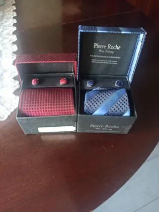 Set Pierre Roché: Cravatta, Foulard e Gemelli