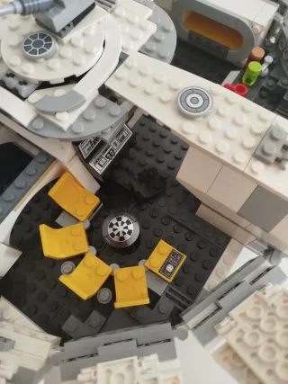 Lego Halcón Milenario Kessel 75212