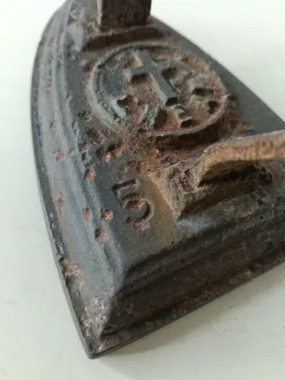 Plancha antigua de hierro