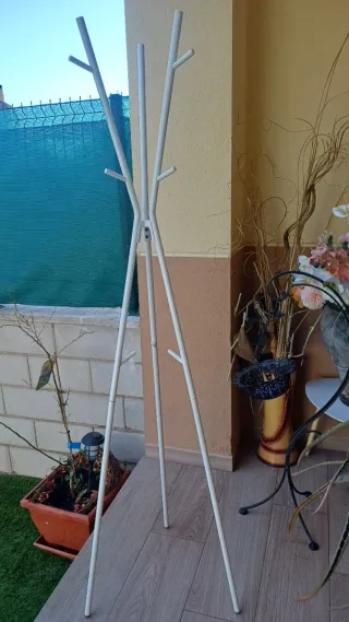 Perchero de pie blanco Ikea