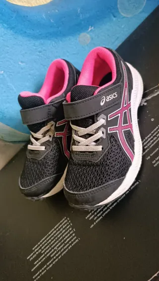 Zapatillas Asics Niña Negras y Rosas