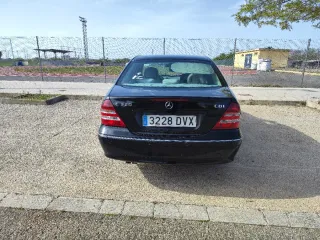 Mercedes-Benz Clase C 2006