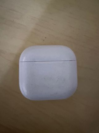 AirPods 4ª Generación en buen estado