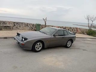 Porsche 944 1985