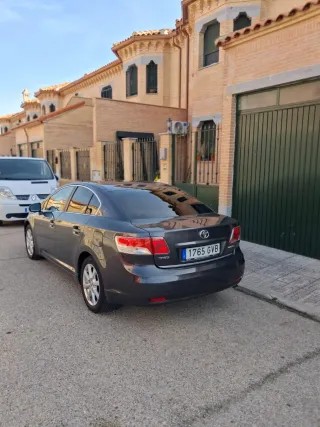 Toyota Avensis 2009