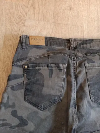 Shorts Stradivarius T36 Camuflaje