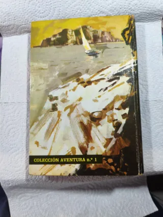 Aventura en la isla. Enid Blyton. Ed. Molino.