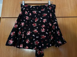 Falda-pantalón Stradivarius floral