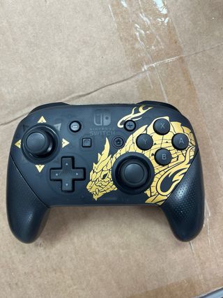 Nintendo Switch Pro-Controller Monster #564988