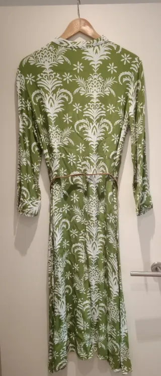 Vestido largo Zara verde y blanco