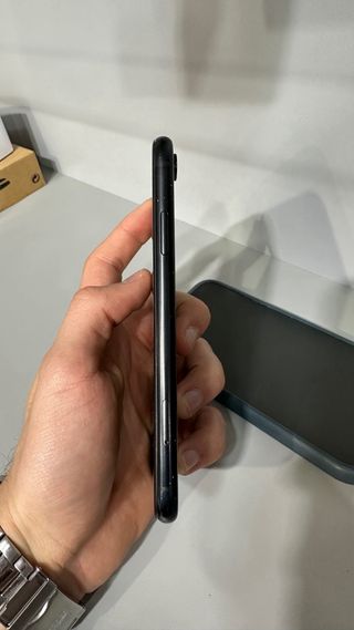 iPhone XR para reparar o piezas – no enciende