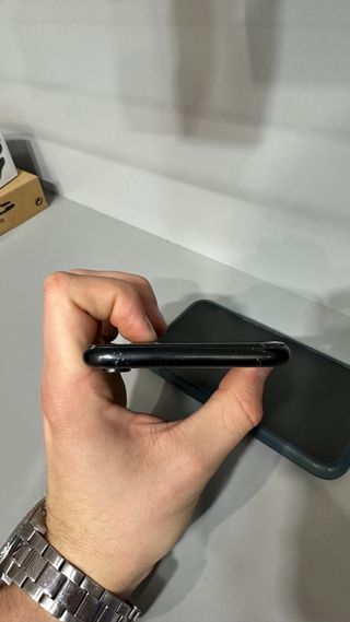 iPhone XR para reparar o piezas – no enciende