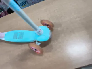 Patinete 3 ruedas rosa y azul