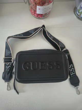 Bolso Guess Negro
