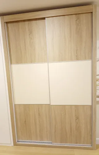 Frente de armario madera combinado con luxe crema