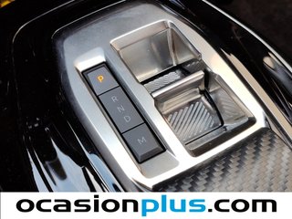 Peugeot 2008 Allure Hybrid eDCS6 100 kW (136 CV)