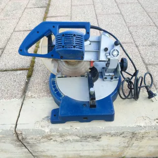 Sierra circular Ingletadora.