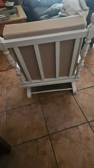 Mesa de comedor de madera con 6 sillas