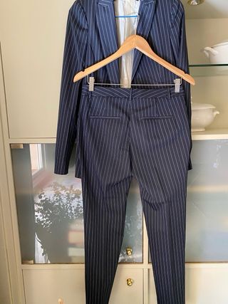 Traje Zara Pantalón y Blazer Talla XS