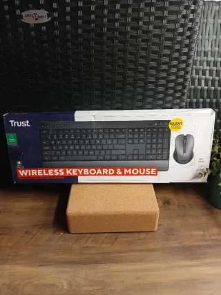 Teclado Inalámbrico TRUST Negro Silencioso