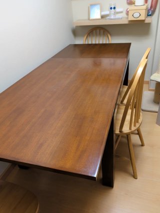 Mesa de centro rústica de teka y cristal