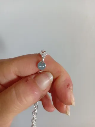 Collar de plata con cuentas