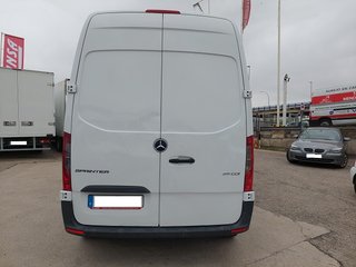 Mercedes-Benz Sprinter 211 media 2020