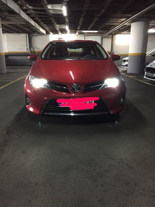 Toyota Auris 120D Advance 2015
