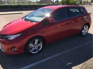 Toyota Auris 120D Advance 2015