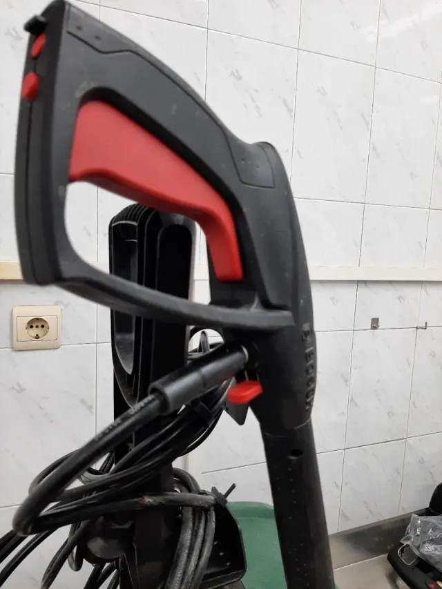 Hidrolimpiadora Bosch AQT 35-12 - Potente y lista
