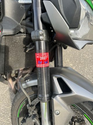 Kawasaki Z900 Verde/Plata Manual