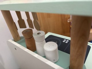 Cocinita de madera estilo vintage