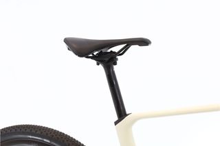 Bicicleta Cube Nuroad C:62 EX AXS 12V t.56 Reacondicionada