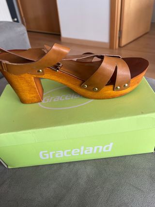 Sandalias de tacón de plataforma de cuero