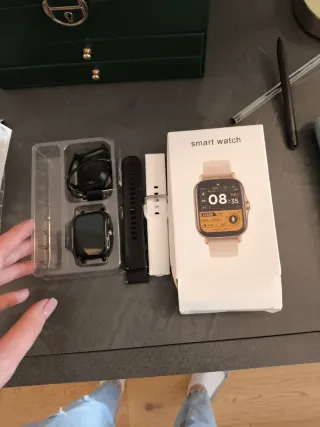 Smartwatch Oro Rosa con Correa Negra